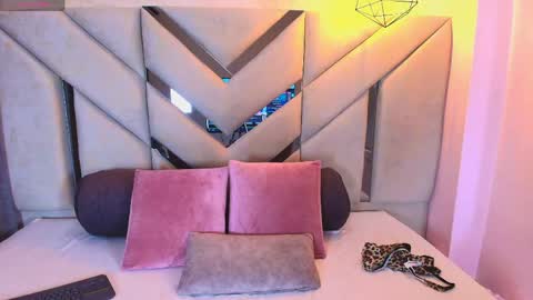 Snapshot of sofia_pamela_ chatting on June 2026 07:09:02 PM online show from June 2026 07:09:02 PM