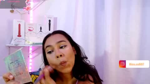 Snapshot of sofia_rios07 chatting on April 2026 05:49:02 AM IG online show from April 2026 05:49:02 AM