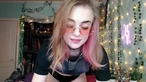 sofia_rosemary online show from February 2026 12:32:02 PM