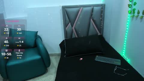 Sofa online show from January 2026 12:44:02 PM