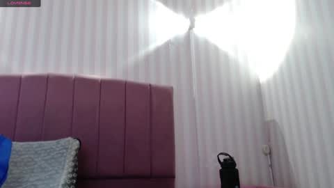 Sofa online show from January 2025 11:11:01 AM