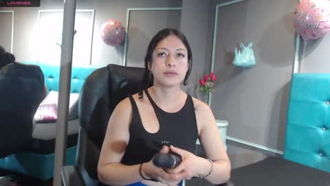 Sofa online show from January 2025 11:24:01 AM