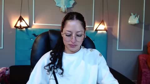 Sofa online show from October 2025 11:07:02 AM