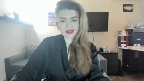 SofiaBells online show from November 2025 10:09:01 AM