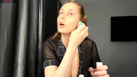 Hi My name is Sofia Welcome to my room Please thumbs up - its important online show from February 2026 04:11:01 AM