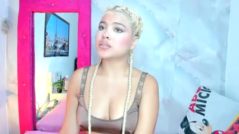 Snapshot of sofiacastillo01 chatting on June 2026 01:37:01 PM sofiacastillo01 online show from June 2026 01:37:01 PM