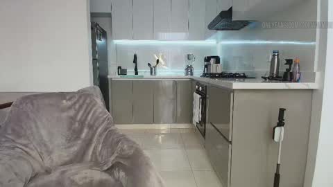 Snapshot of sofiadamon chatting on November 2025 07:46:02 PM Sofa Damon SCORE Girl online show from November 2025 07:46:02 PM