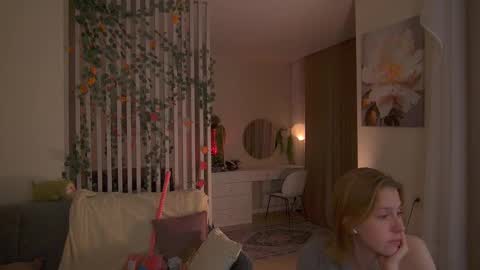 Snapshot of sofiapure18 chatting on December 2025 08:48:01 PM Sofia Help me overcome shynes with 100 thumbs up online show from December 2025 08:48:01 PM