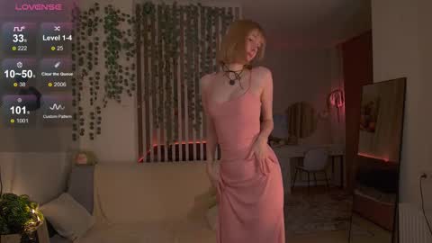 Snapshot of sofiapure18 chatting on February 2026 08:29:02 PM Sofia Help me overcome shynes with 100 thumbs up online show from February 2026 08:29:02 PM