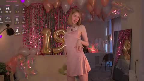 Snapshot of sofiapure18 chatting on February 2026 02:41:01 AM Sofia Help me overcome shynes with 100 thumbs up online show from February 2026 02:41:01 AM