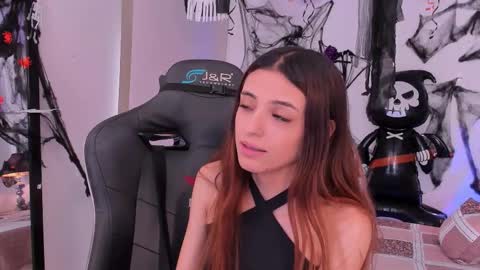 Sofia  Help me reach 5K followers  online show from October 2025 08:28:01 PM