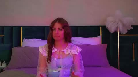 Sofia online show from February 2026 03:27:02 PM