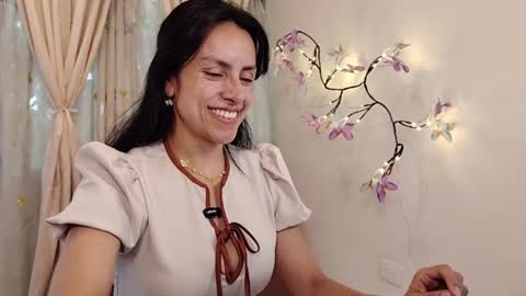 Snapshot of sofibelladelavega chatting on May 2026 07:20:01 PM Sofi Bella online show from May 2026 07:20:01 PM