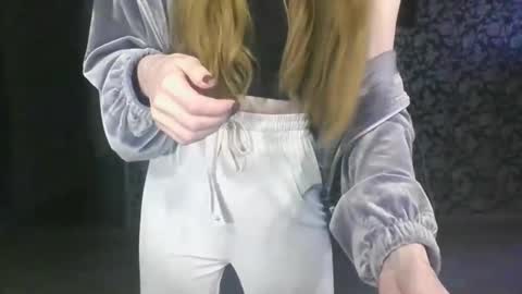 SofiButerfly online show from March 2025 03:01:01 AM