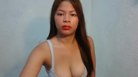 Snapshot of sofie_loorexx chatting on February 2026 07:34:02 PM sofie_loorexx online show from February 2026 07:34:02 PM