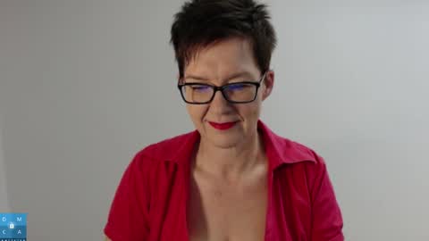 Sofie Velvet online show from November 2025 06:08:01 AM