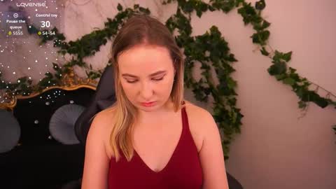 Sofie online show from November 2025 11:36:02 PM