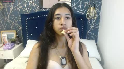 Snapshot of sofii_tk chatting on April 2026 03:10:01 AM Sofii online show from April 2026 03:10:01 AM