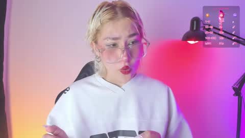 Sofii  online show from February 2025 12:11:01 PM