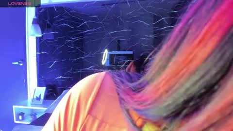 Sofia online show from April 2026 04:06:02 AM