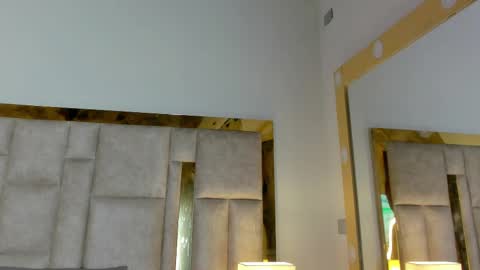 Sofia online show from September 2025 08:10:01 PM