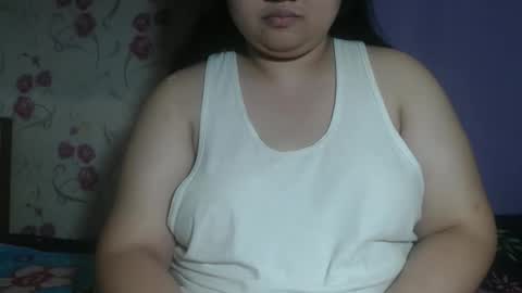 Snapshot of soft_angie chatting on December 2025 12:47:02 PM Angie online show from December 2025 12:47:02 PM