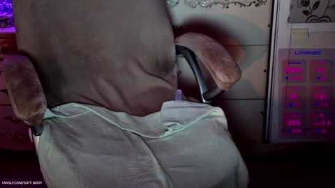 Hi Im Sofia             online show from December 2024 01:00:01 PM