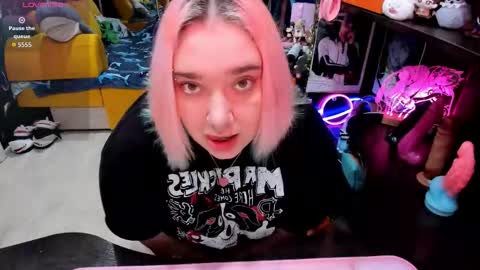 Sofie online show from February 2026 03:49:02 AM