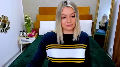 Snapshot of softpleasurex1 chatting on January 2025 10:17:01 AM Softpleasurex online show from January 2025 10:17:01 AM