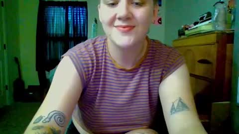 Snapshot of softtboyfriend chatting on September 2025 09:25:02 PM Day online show from September 2025 09:25:02 PM