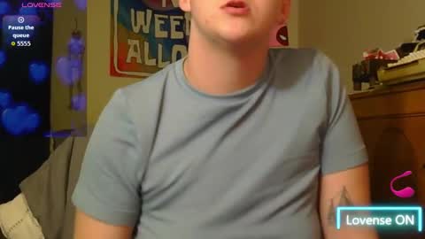 Snapshot of softtboyfriend chatting on September 2025 01:27:01 AM Day online show from September 2025 01:27:01 AM