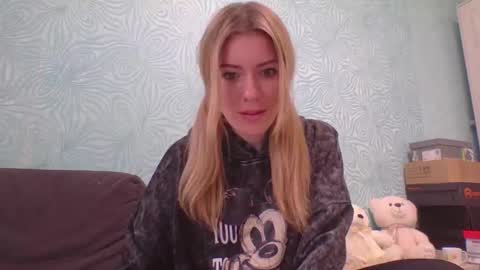 Snapshot of softy_aura chatting on March 2026 10:07:02 AM softy_aura online show from March 2026 10:07:02 AM