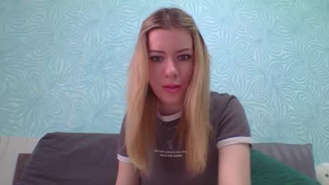 Snapshot of softy_aura chatting on March 2026 07:45:02 AM softy_aura online show from March 2026 07:45:02 AM