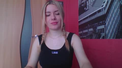 Snapshot of softy_aura chatting on April 2026 08:31:01 AM softy_aura online show from April 2026 08:31:01 AM
