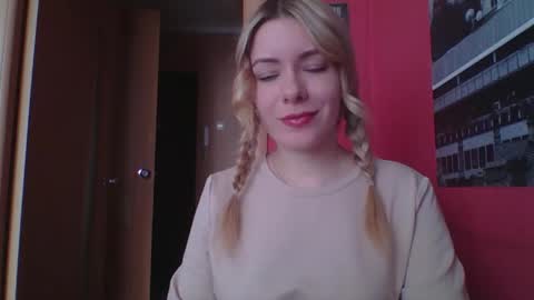 softy_aura online show from May 2026 11:29:01 AM