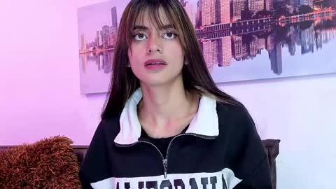 Snapshot of sofy_durand chatting on April 2026 12:06:02 PM sofy_durand online show from April 2026 12:06:02 PM