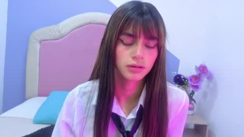 Snapshot of sofy_durand chatting on April 2026 12:00:02 PM sofy_durand online show from April 2026 12:00:02 PM