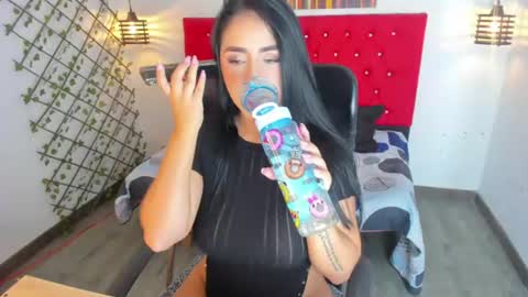 Snapshot of sofy_muller_ chatting on June 2026 05:03:02 AM sofy_muller_ online show from June 2026 05:03:02 AM