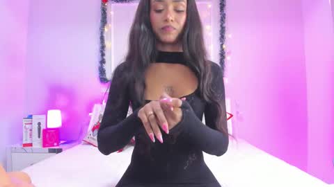   online show from December 2025 05:36:02 AM