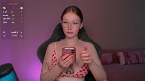 Snapshot of solanochka chatting on November 2025 09:45:01 AM Jennifer Jenny Jen online show from November 2025 09:45:01 AM