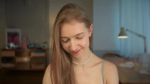 Snapshot of solar_bella chatting on February 2025 02:41:01 PM Bella online show from February 2025 02:41:01 PM