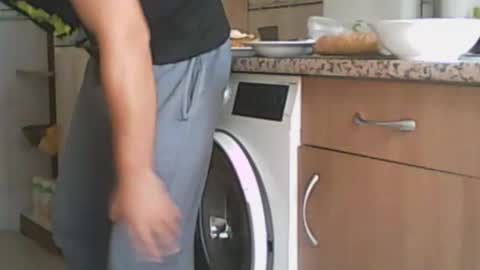 solo4u2 online show from November 2025 11:54:01 AM