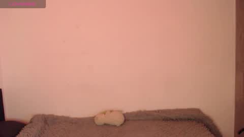 Snapshot of solwynnee chatting on December 2025 09:44:02 PM solwynnee online show from December 2025 09:44:02 PM