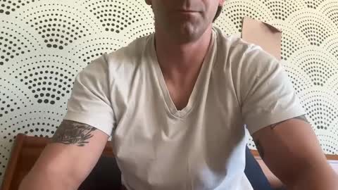 Snapshot of some_guy00 chatting on December 2024 07:43:02 PM Some guy00 online show from December 2024 07:43:02 PM