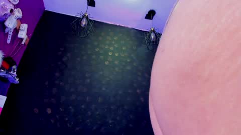 Snapshot of sommer_alexa chatting on May 2026 07:21:01 PM Alexa online show from May 2026 07:21:01 PM