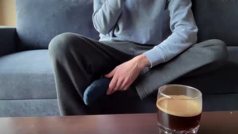 Sondages online show from February 2025 08:16:02 AM