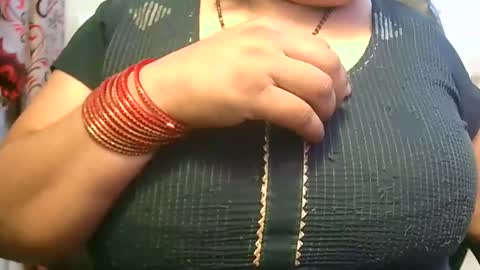 Snapshot of soni88888 chatting on December 2024 03:19:01 PM soni88888 online show from December 2024 03:19:01 PM