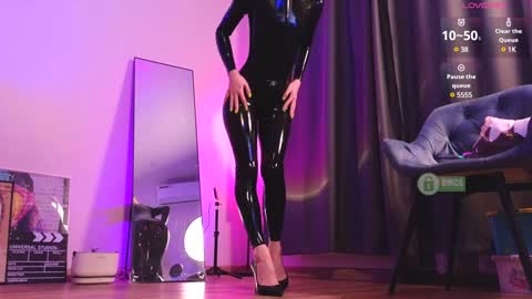 Sonia online show from February 2025 04:08:01 PM