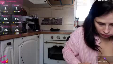 Snapshot of soniavibes chatting on February 2026 07:07:02 AM Sonia online show from February 2026 07:07:02 AM