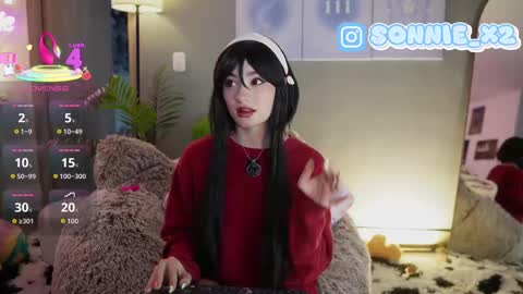 Sonnie online show from September 2025 01:32:01 PM